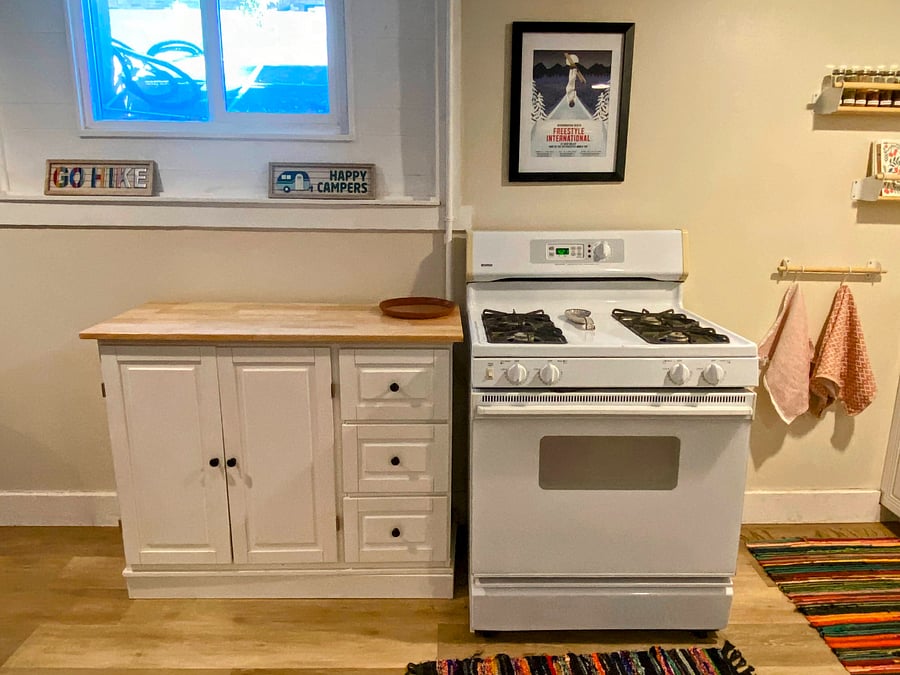 Kitchen with gas stove