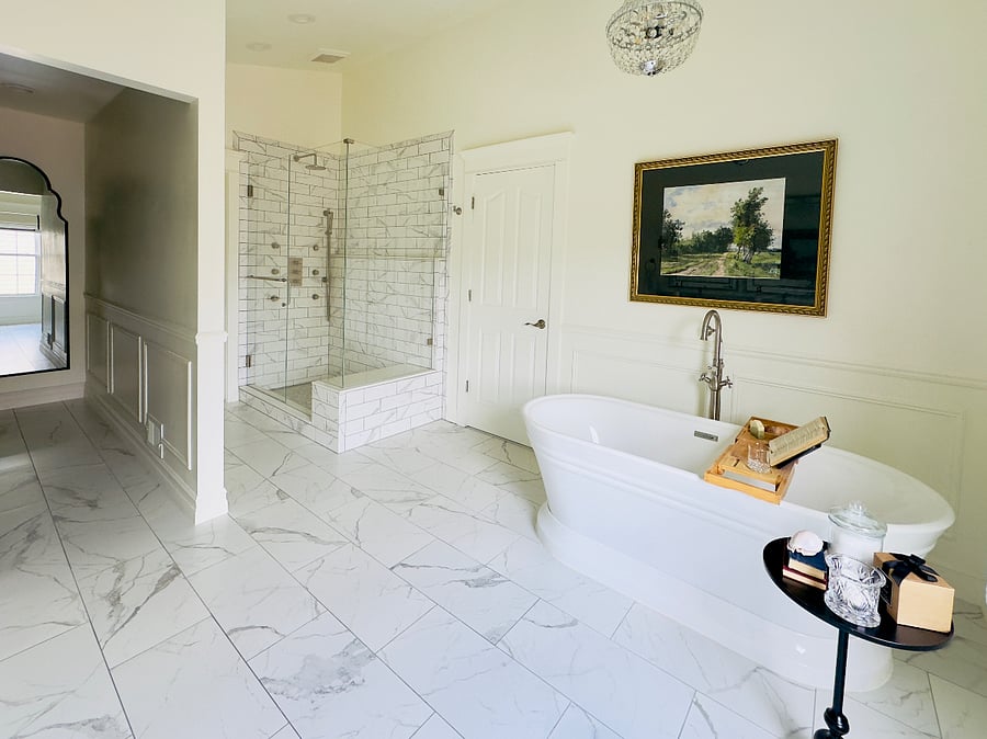 Master Bedroom 1 Full Ensuite Bathroom