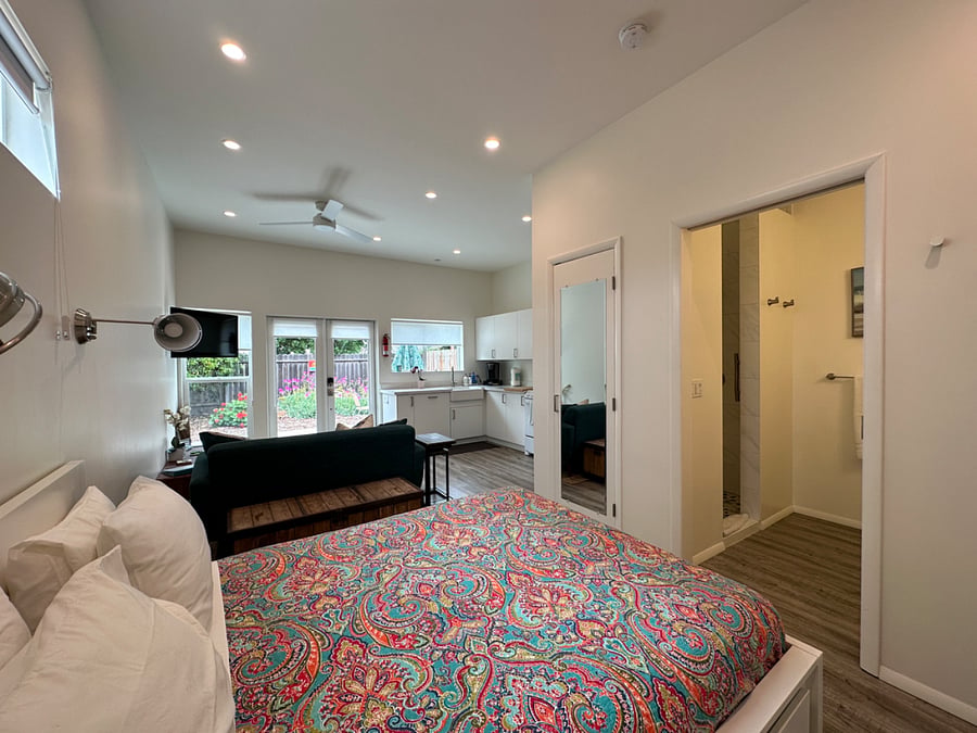 Lots of storage space in this small studio that lives very large! 
