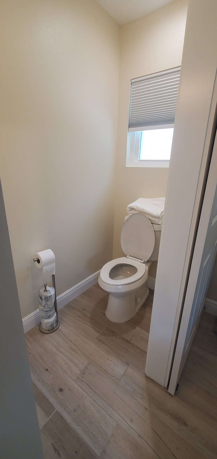 Bedroom 2 Half Bath