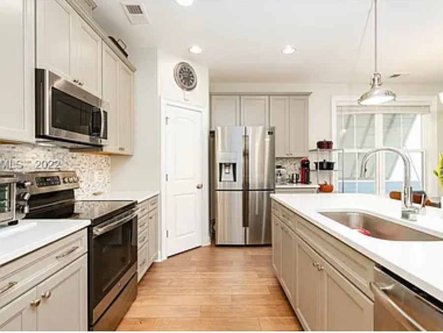 Furnished Finder property 715987_1 photo 6
