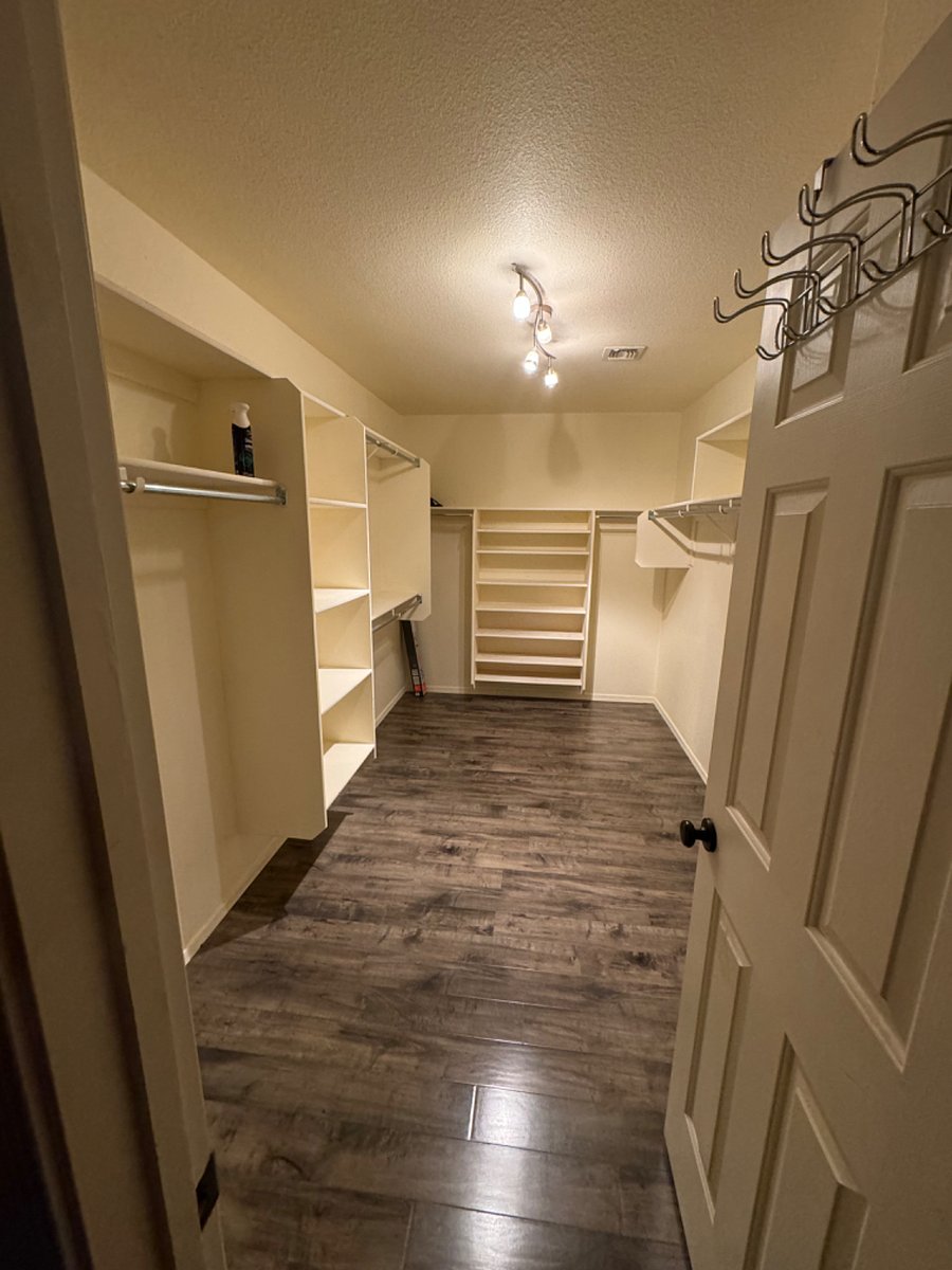 Furnished Finder property 716081_1 photo 26