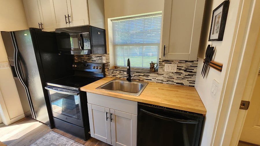 Furnished Finder property 716200_1 photo 8