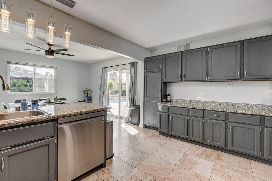 Furnished Finder property 716314_1 photo 17
