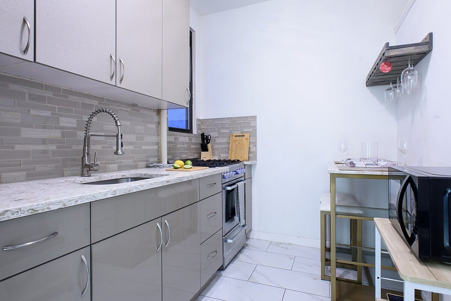 Furnished Finder property 716376_12 photo 16