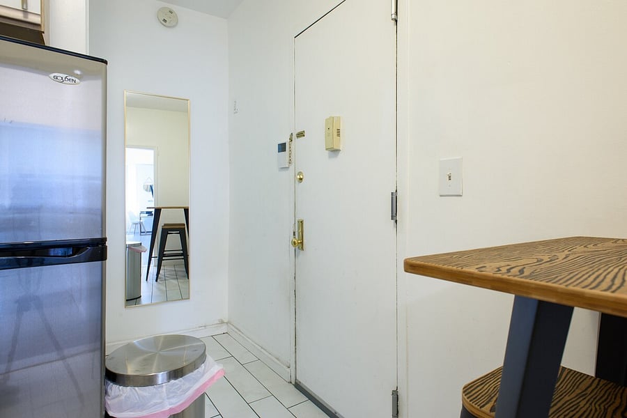 Furnished Finder property 716376_14 photo 15