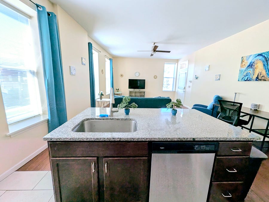 Furnished Finder property 716420_1 photo 11