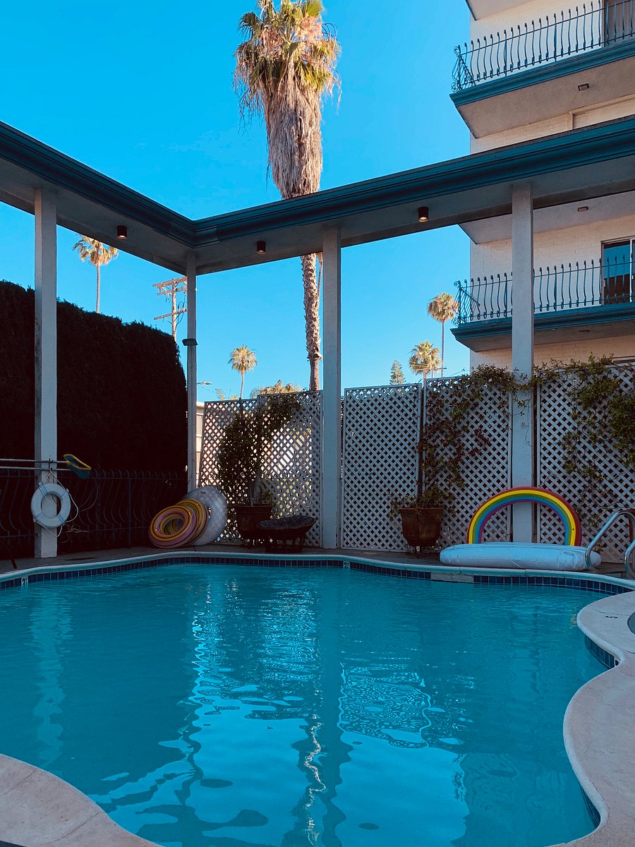 Furnished Finder property 716517_1 photo 3