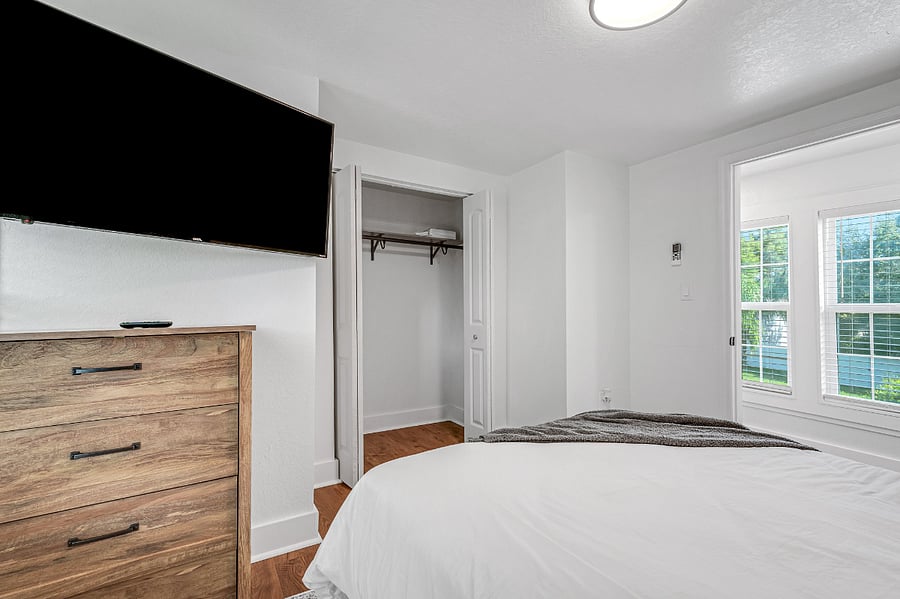 Furnished Finder property 716524_1 photo 24