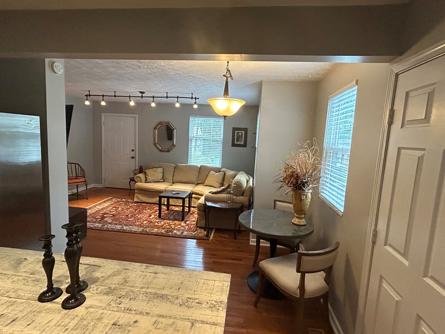 Furnished Finder property 716553_1 photo 11