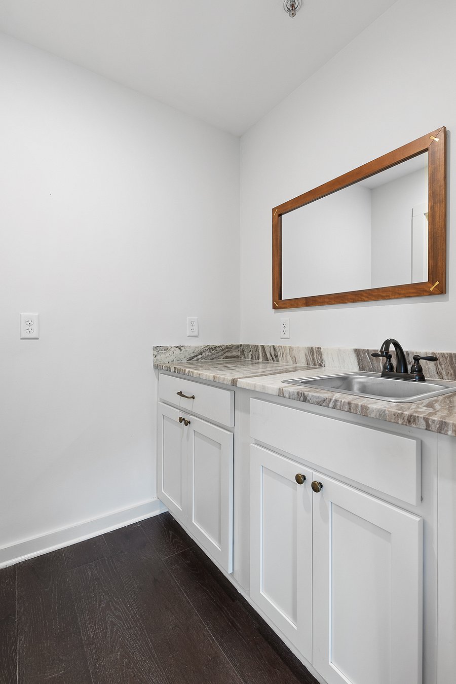 Furnished Finder property 716597_1 photo 17