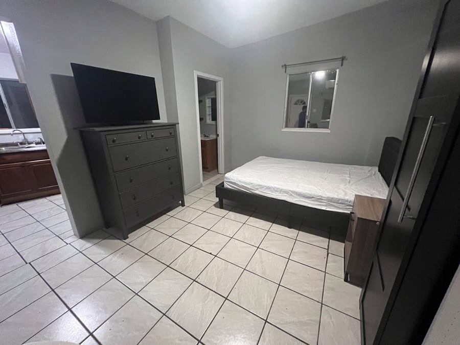 Furnished Finder property 716615_1 photo 3