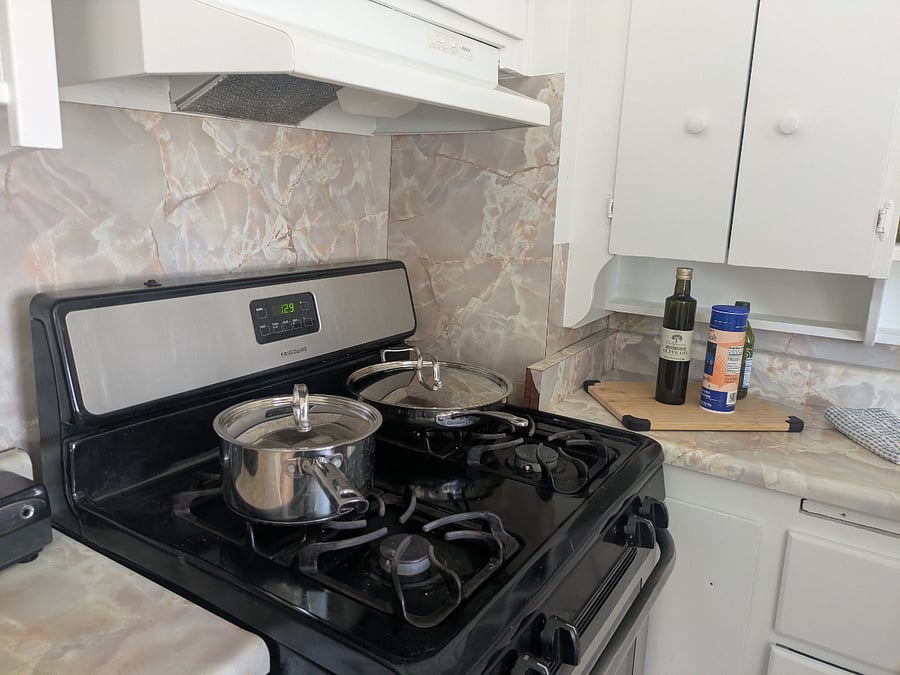 Natural gas stove