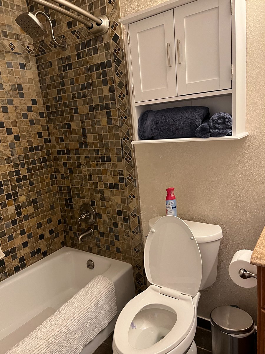 Furnished Finder property 716662_1 photo 33