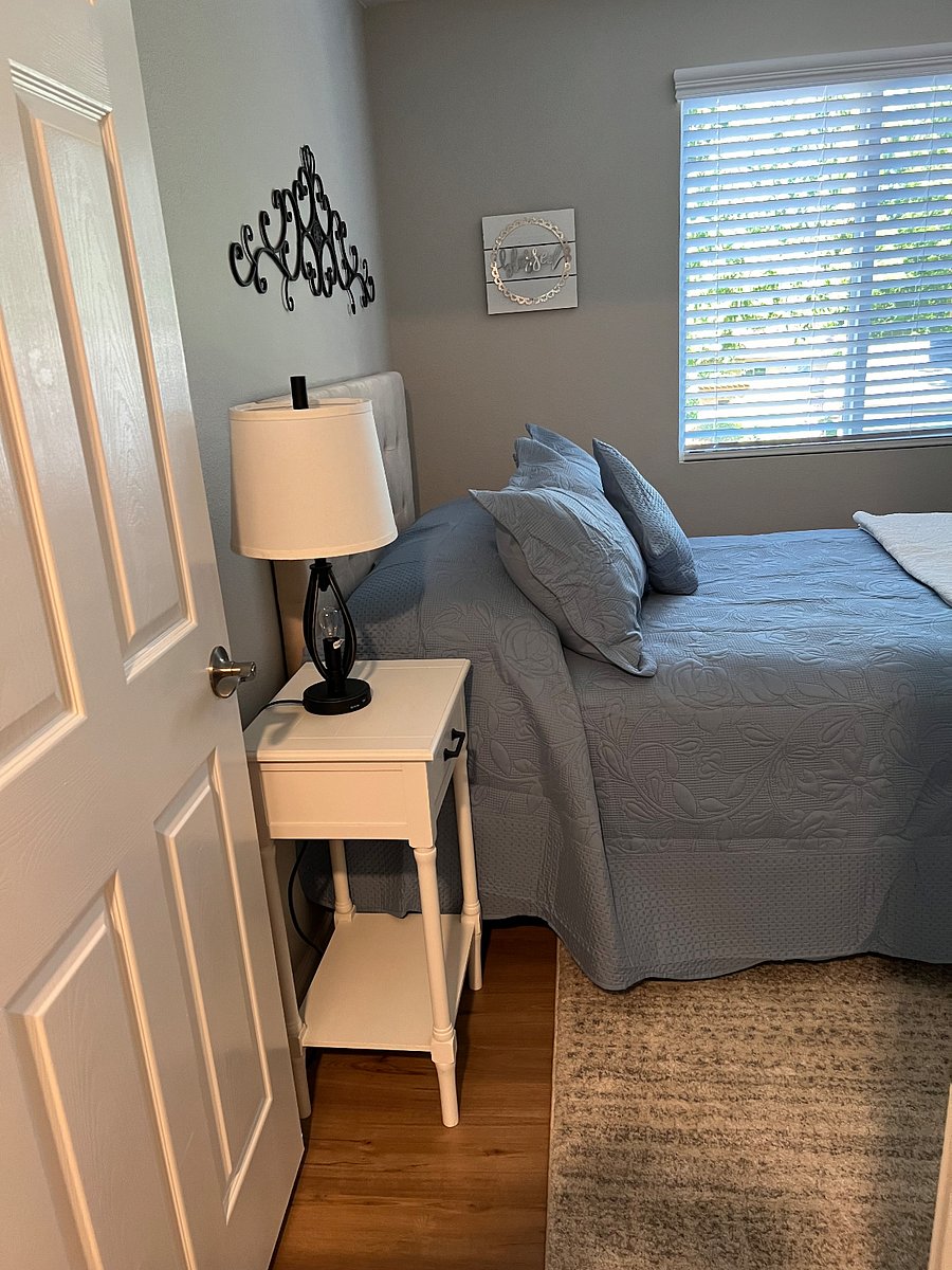 Furnished Finder property 716662_1 photo 23