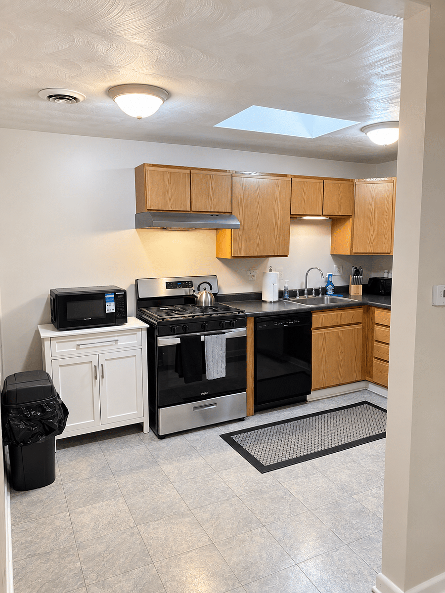 Furnished Finder property 716727_2 photo 8