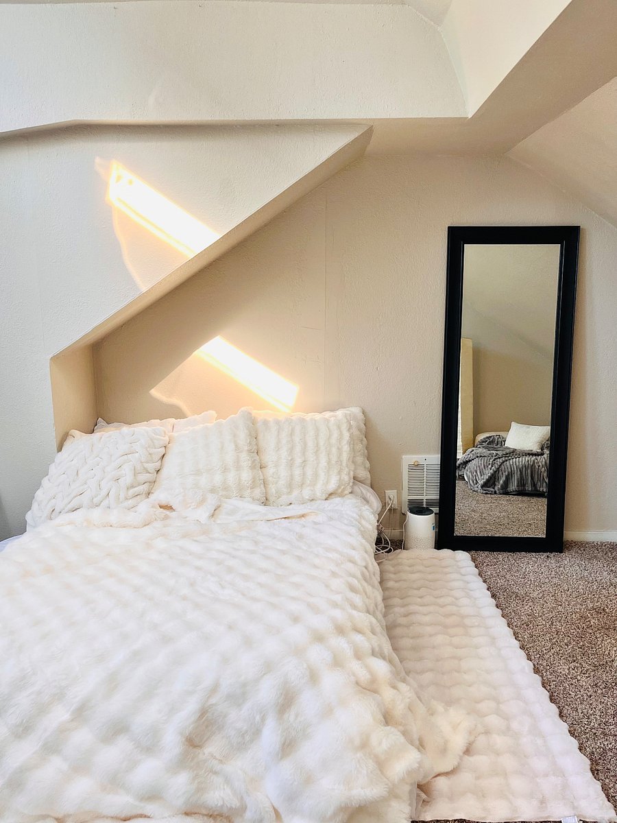 $850 - Room 2