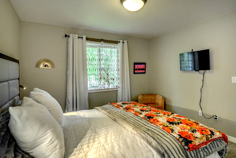 Furnished Finder property 716772_1 photo 17