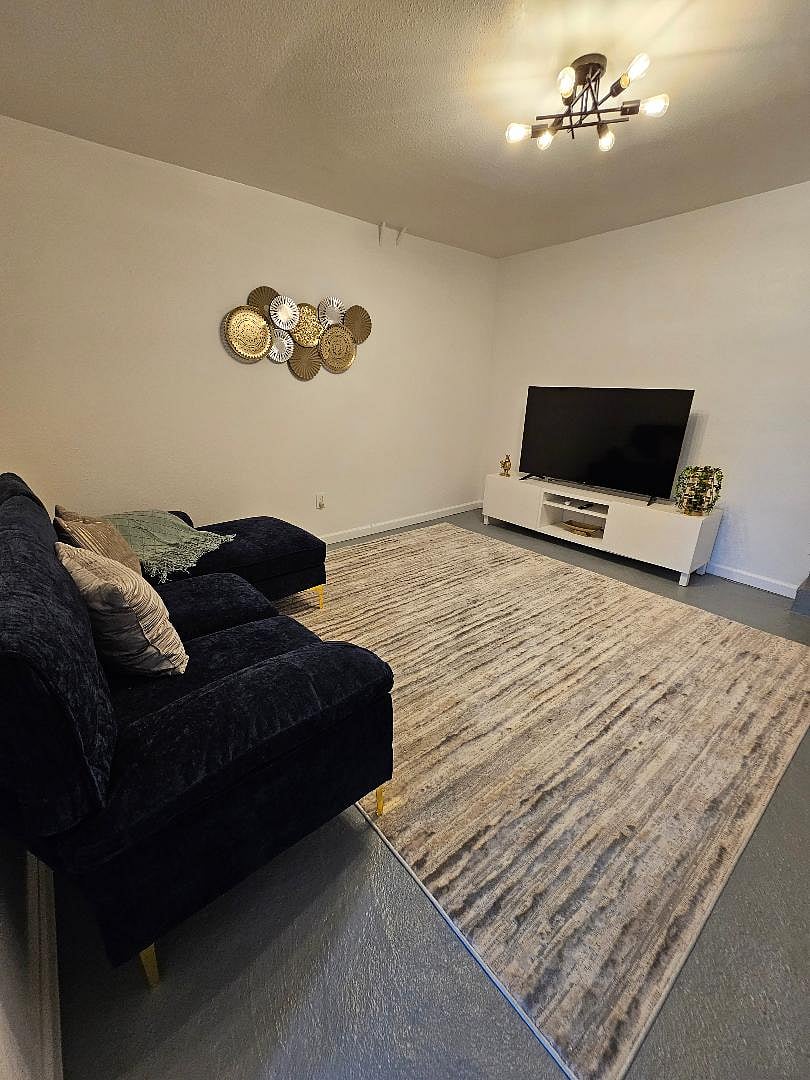 Furnished Finder property 716812_2 photo 5