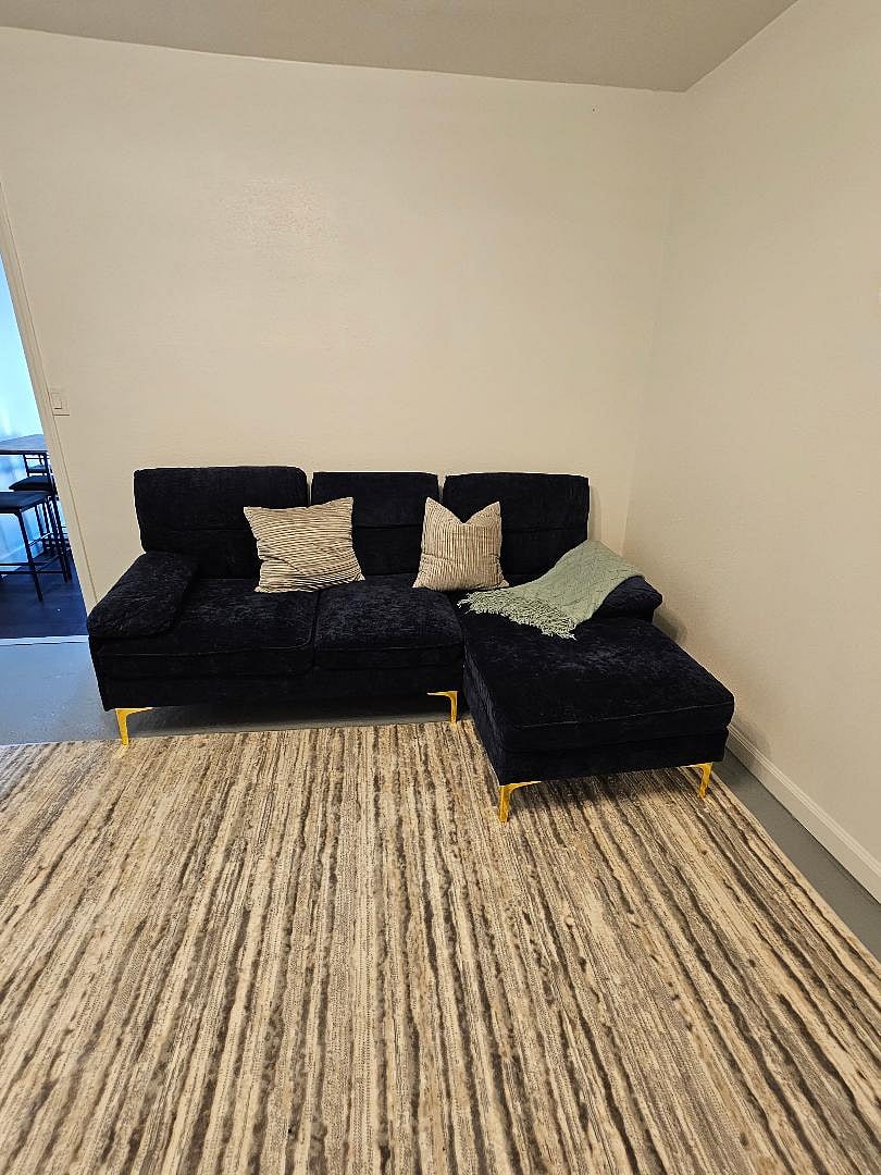 Furnished Finder property 716812_2 photo 8