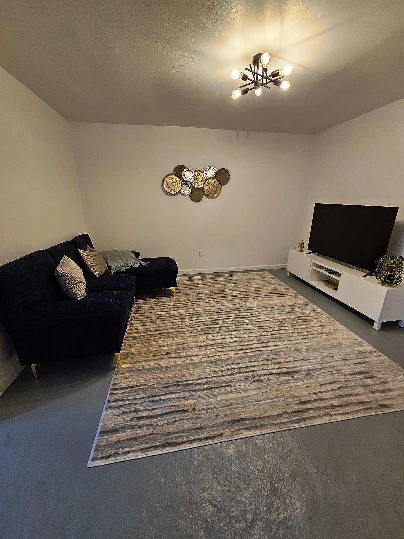 Furnished Finder property 716812_2 photo 9