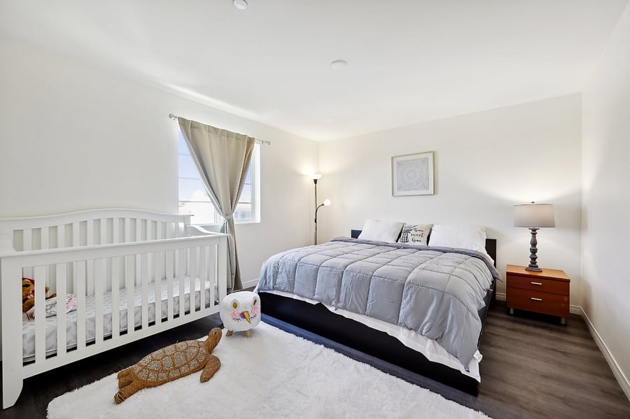 Standard-size baby crib suitable for newborns, babies, or toddlers under 3 years old.