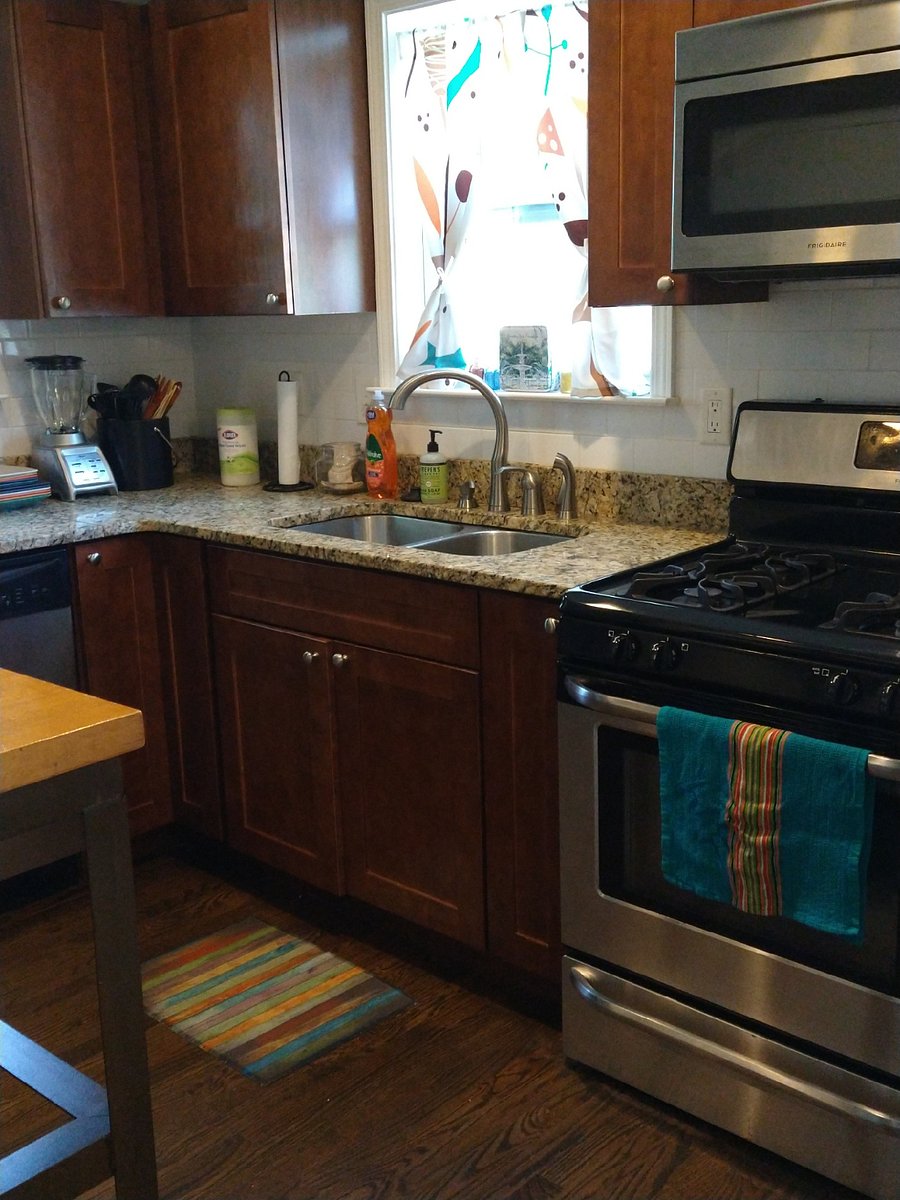 Furnished Finder property 716885_1 photo 6