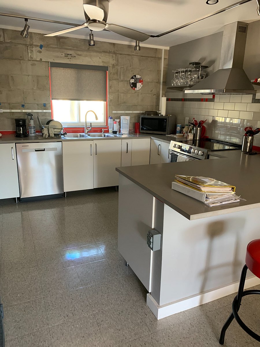 Kitchen area with eating counter