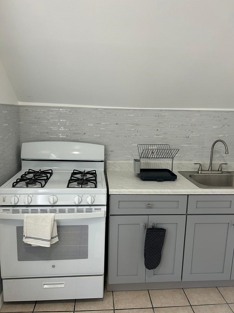 Furnished Finder property 716894_1 photo 11