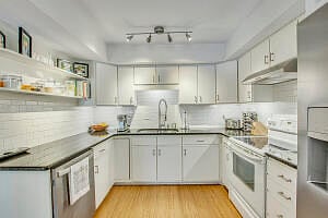 Furnished Finder property 716973_1 photo 9