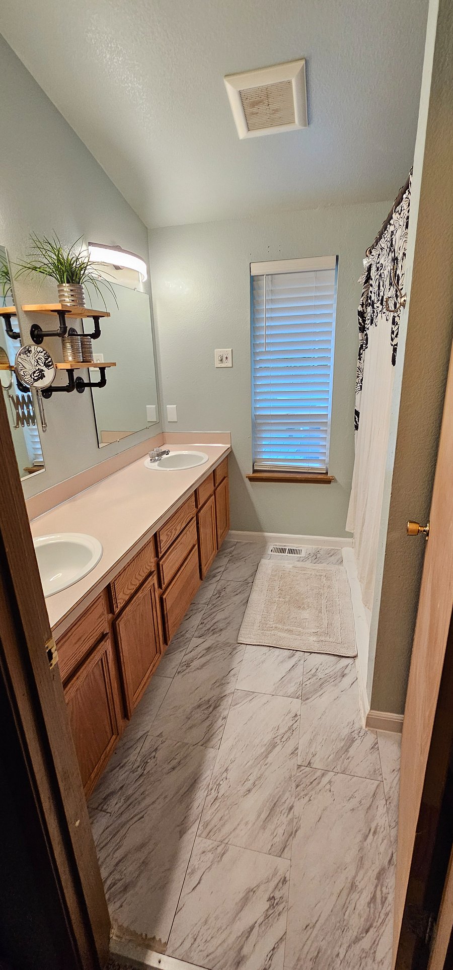 Furnished Finder property 716975_1 photo 16