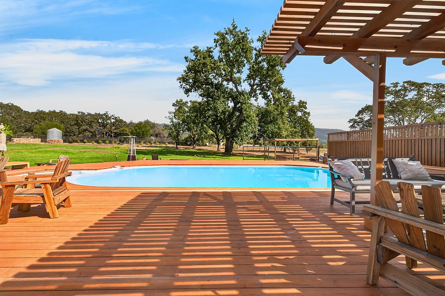 Furnished Finder property 716983_2 photo 15