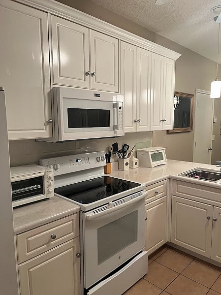 Furnished Finder property 716988_1 photo 34