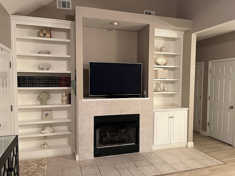 Living room.