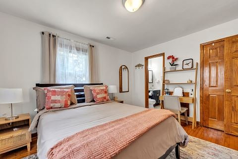 Furnished Finder property 717095_1 photo 9