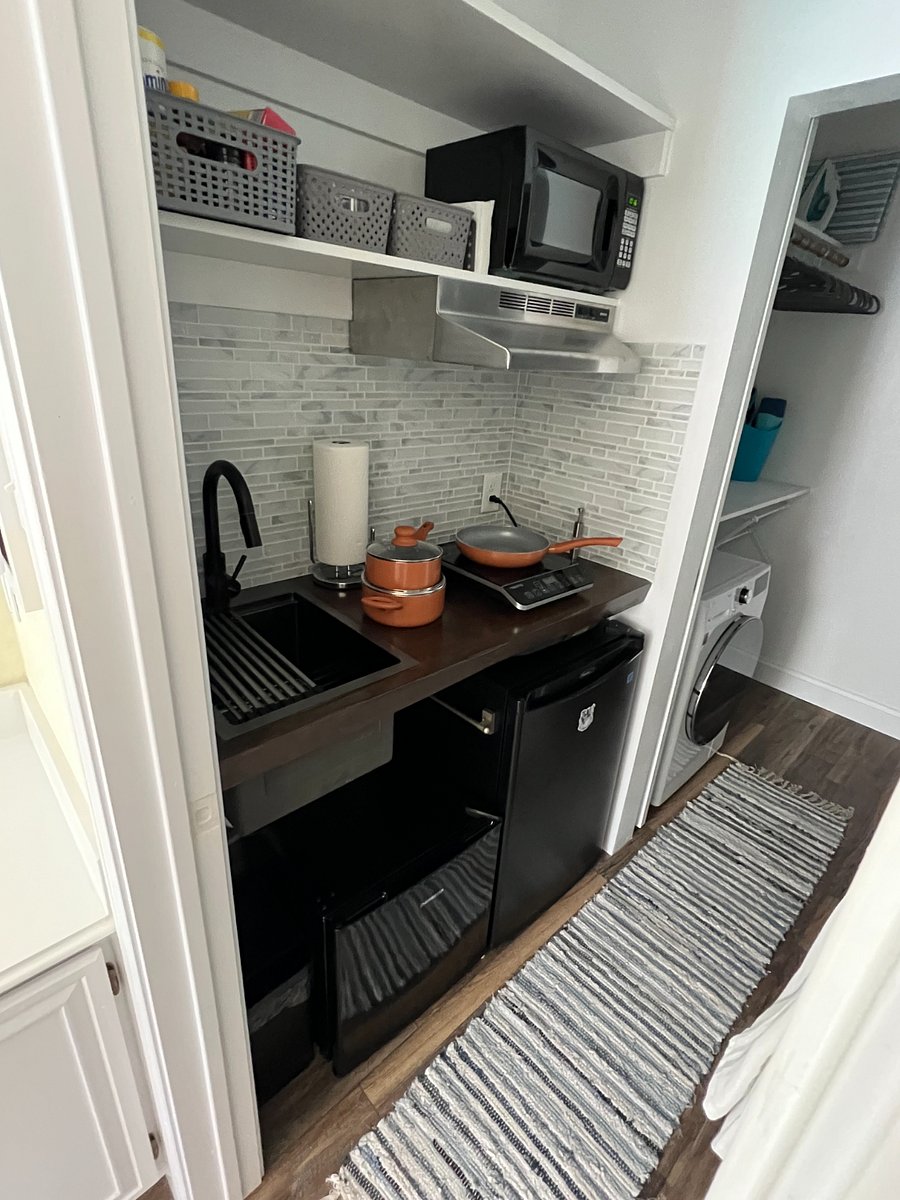 Refrigerator, freezer, microwave, fully supplied kitchen