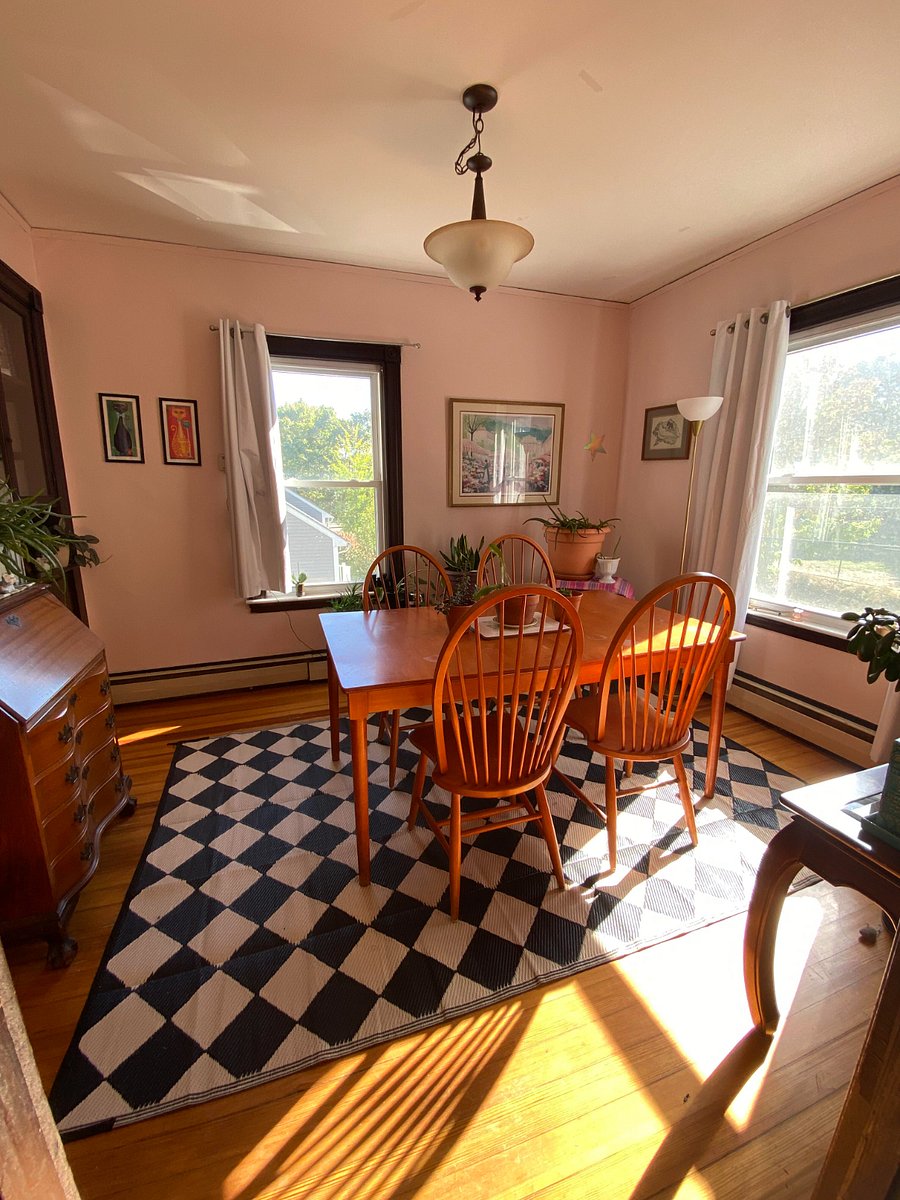 More of this cutie dining room - yes it's pink.