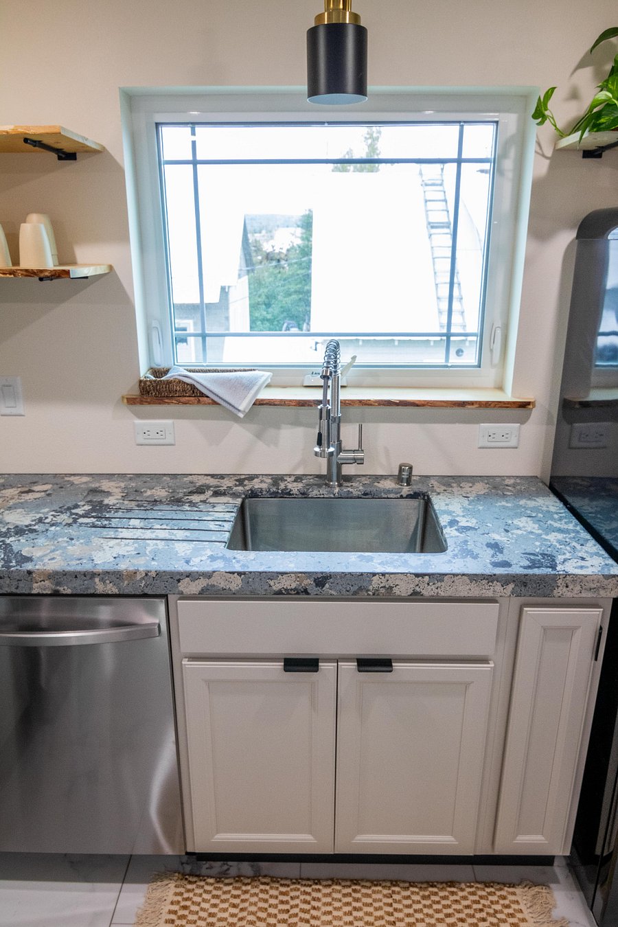 Furnished Finder property 717143_1 photo 3