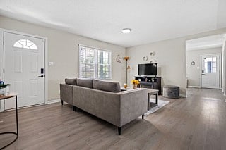 Furnished Finder property 717191_1 photo 2