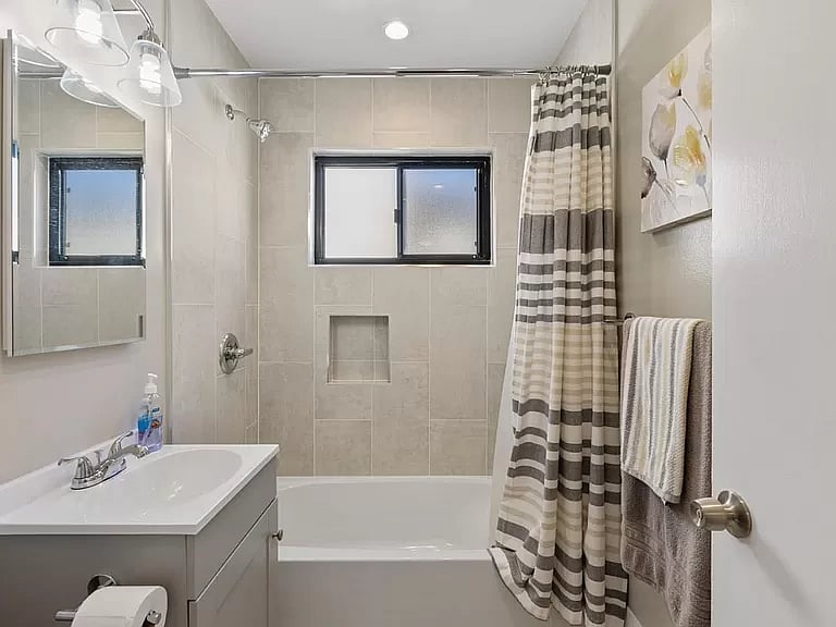 Furnished Finder property 717560_1 photo 17