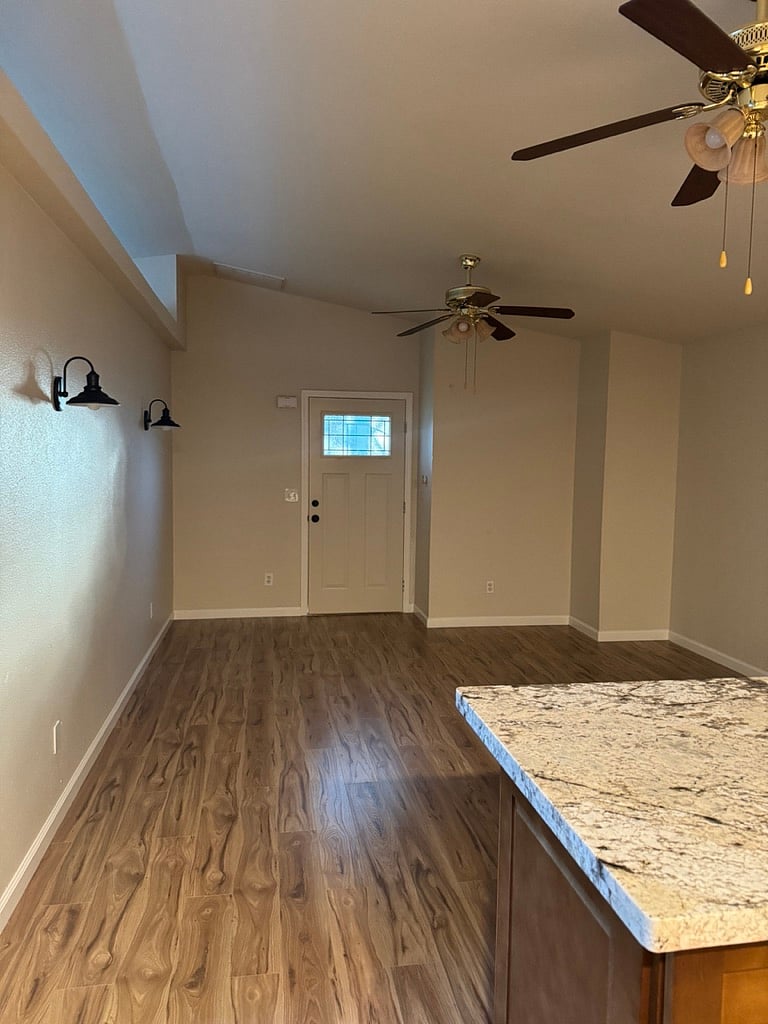 Furnished Finder property 717581_1 photo 8