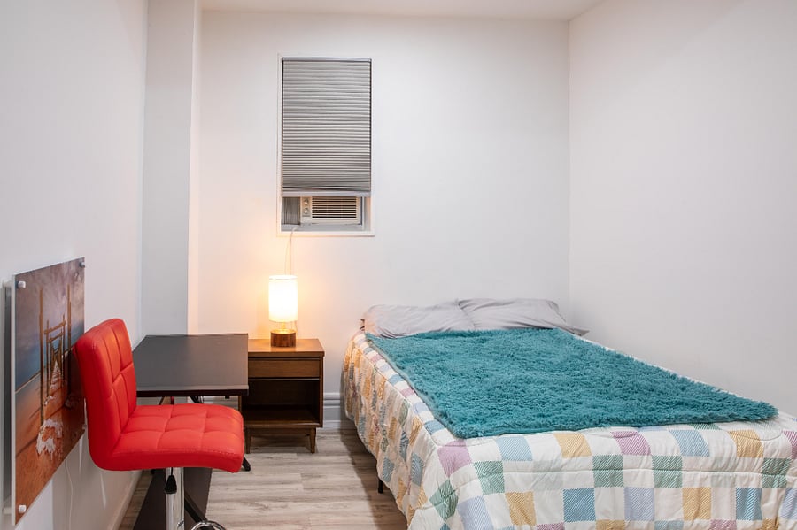 ROOM1