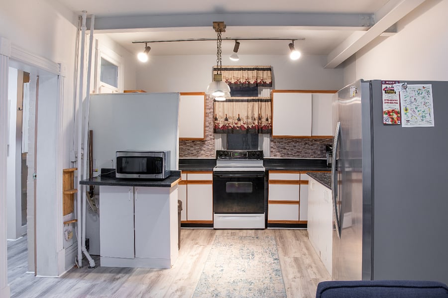 KITCHEN
