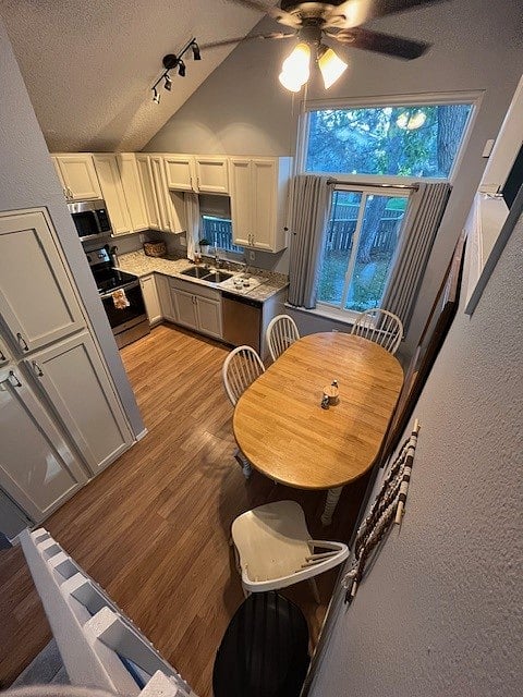 Furnished Finder property 717636_1 photo 4