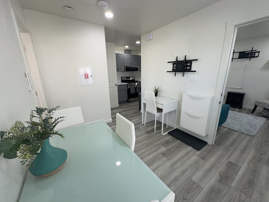 Furnished Finder property 717750_1 photo 6
