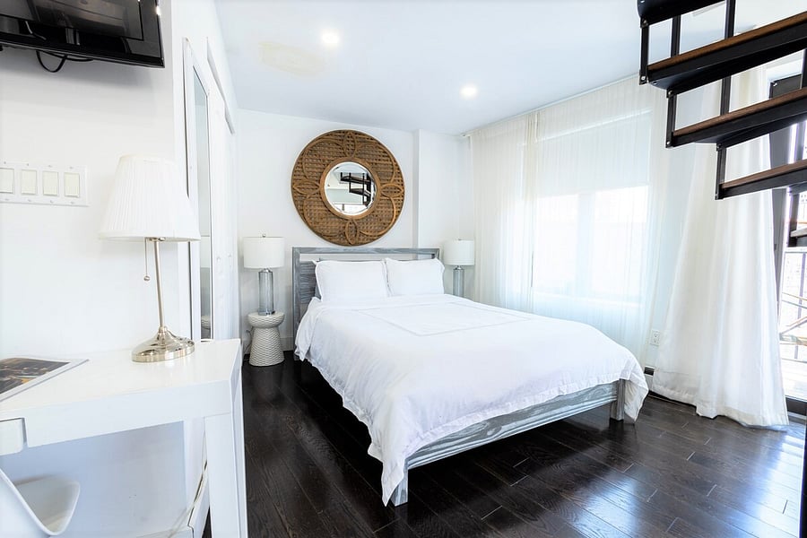 Furnished Finder property 717764_10 photo 3