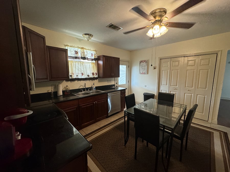 Furnished Finder property 717832_1 photo 36