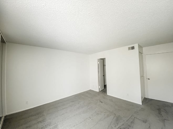 Furnished Finder property 718019_2 photo 3