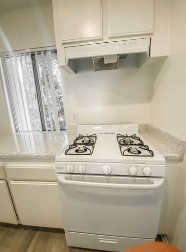 Furnished Finder property 718019_3 photo 4