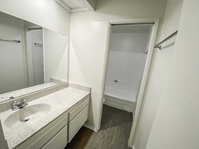 Furnished Finder property 718019_4 photo 8